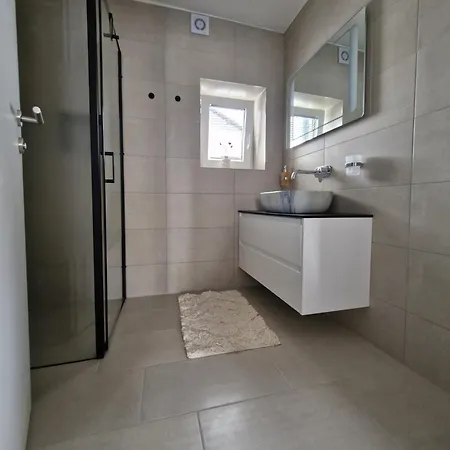 Livada Appartement *